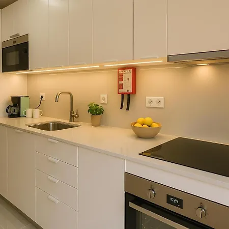 Modern Rua Do Amial ポルト